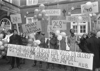 Demonstration against art. 248bis at the Binnenhof, 21 January 1969