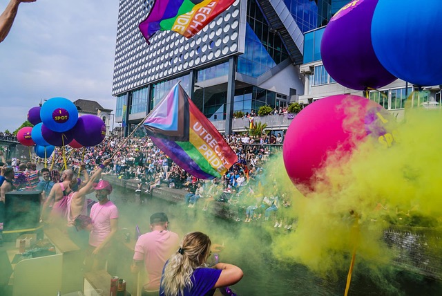 atmospheric image of Utrecht Pride 2022